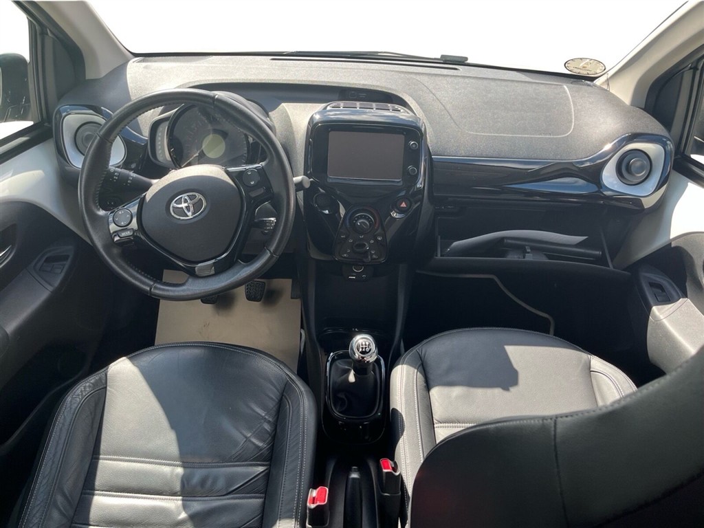 Toyota Aygo 1,0 VVT-I X-Cellence 69HK 5d - Image 10