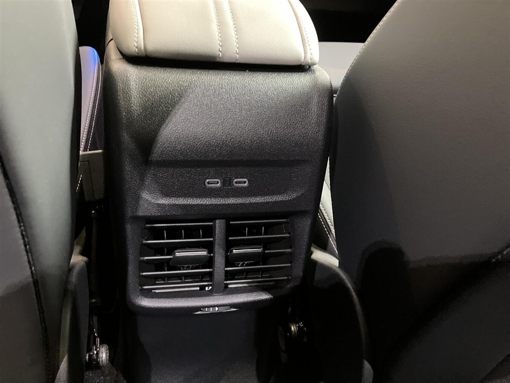 Ford Explorer EL UR Premium RWD 286HK 5d Aut. - Image 7