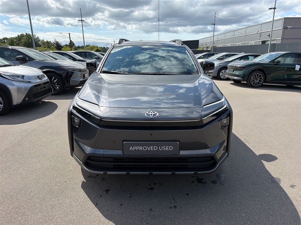 Toyota bZ4X Touring 165 kW (224 hk) aut. gear Active Tech - Image 2