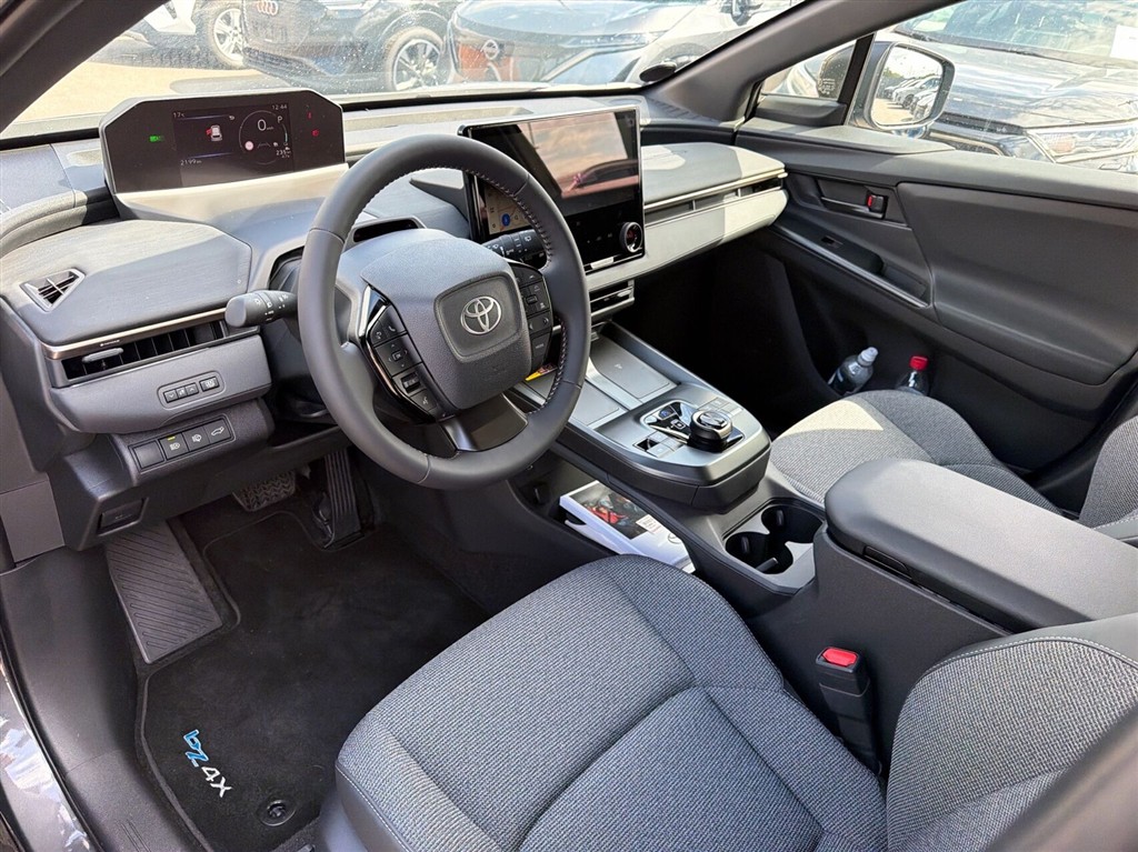 Toyota bZ4X Touring 165 kW (224 hk) aut. gear Active Tech - Image 11