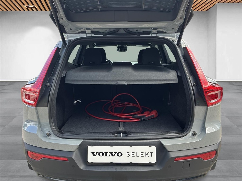 Volvo EX40 Single Motor Extended Range Plus 252HK 5d Aut. - Image 14