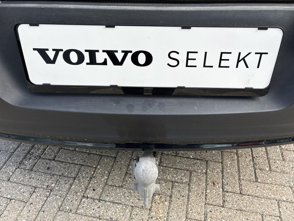 Volvo EX40 Single Motor Extended Range Plus 252HK 5d Aut. - Image 17