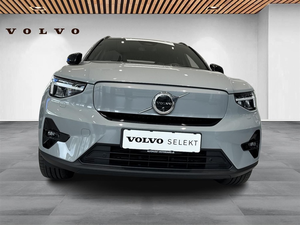 Volvo EX40 Single Motor Extended Range Core 252HK 5d Aut. - Image 8
