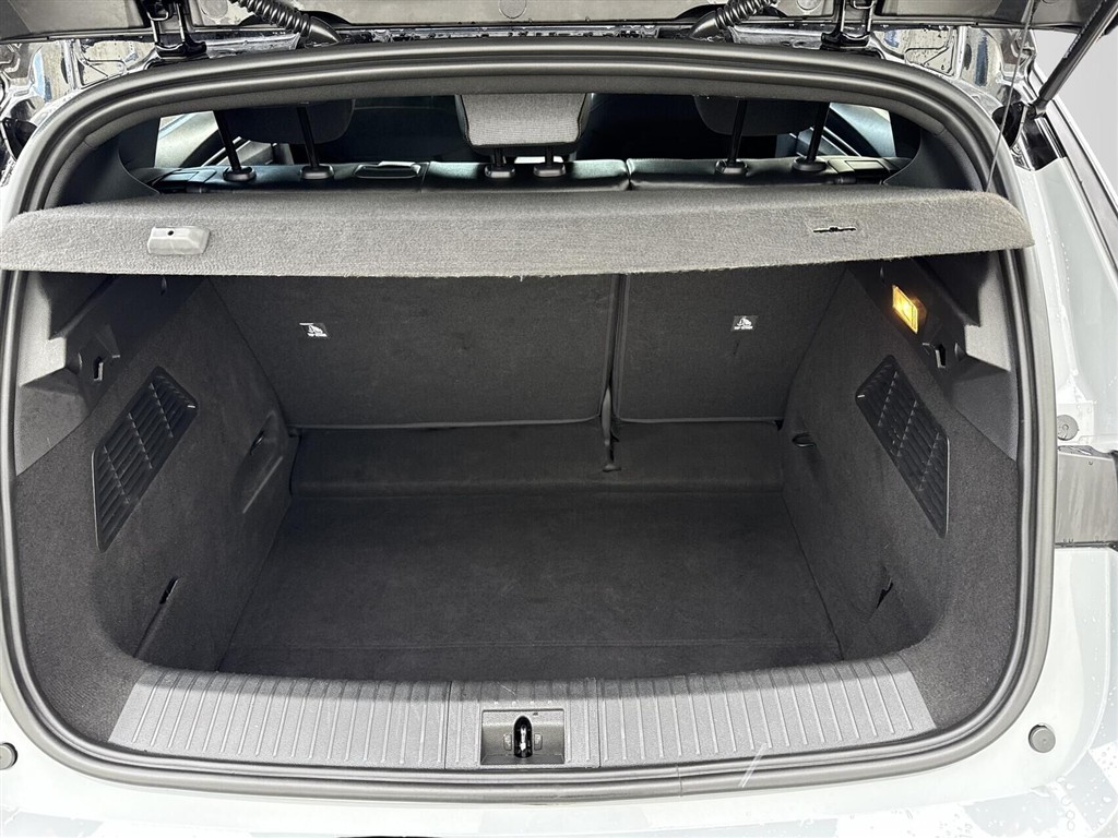 Renault Mégane E-TECH Techno 220HK 5d Aut. - Image 7