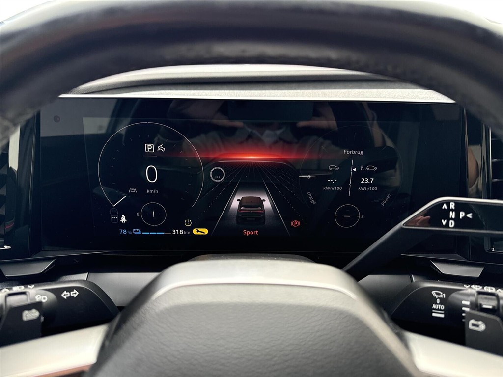Renault Mégane E-TECH Techno 220HK 5d Aut. - Image 11
