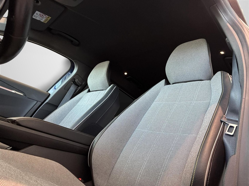 Renault Mégane E-TECH Techno 220HK 5d Aut. - Image 15