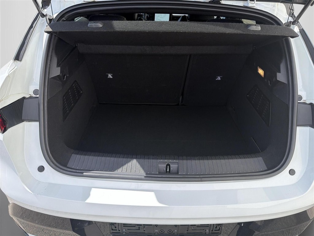 Renault Mégane E-TECH Techno 220HK 5d Aut. - Image 8