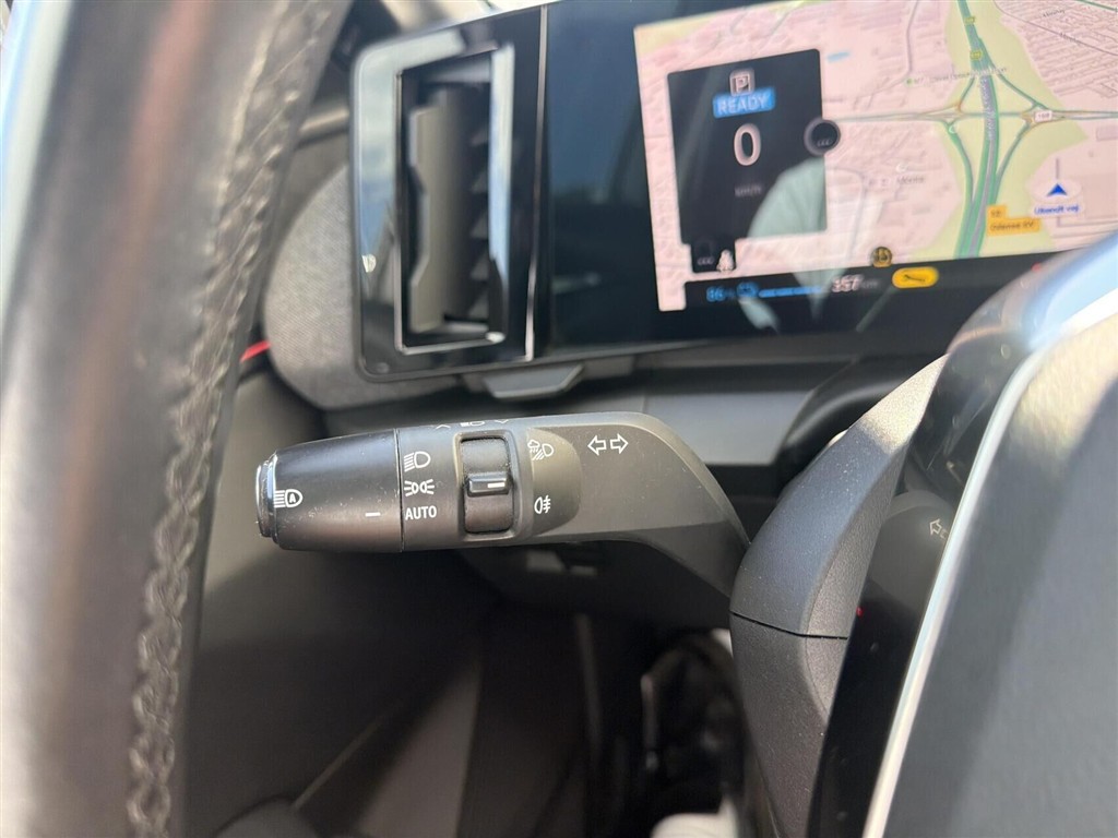 Renault Mégane E-TECH Techno 220HK 5d Aut. - Image 18