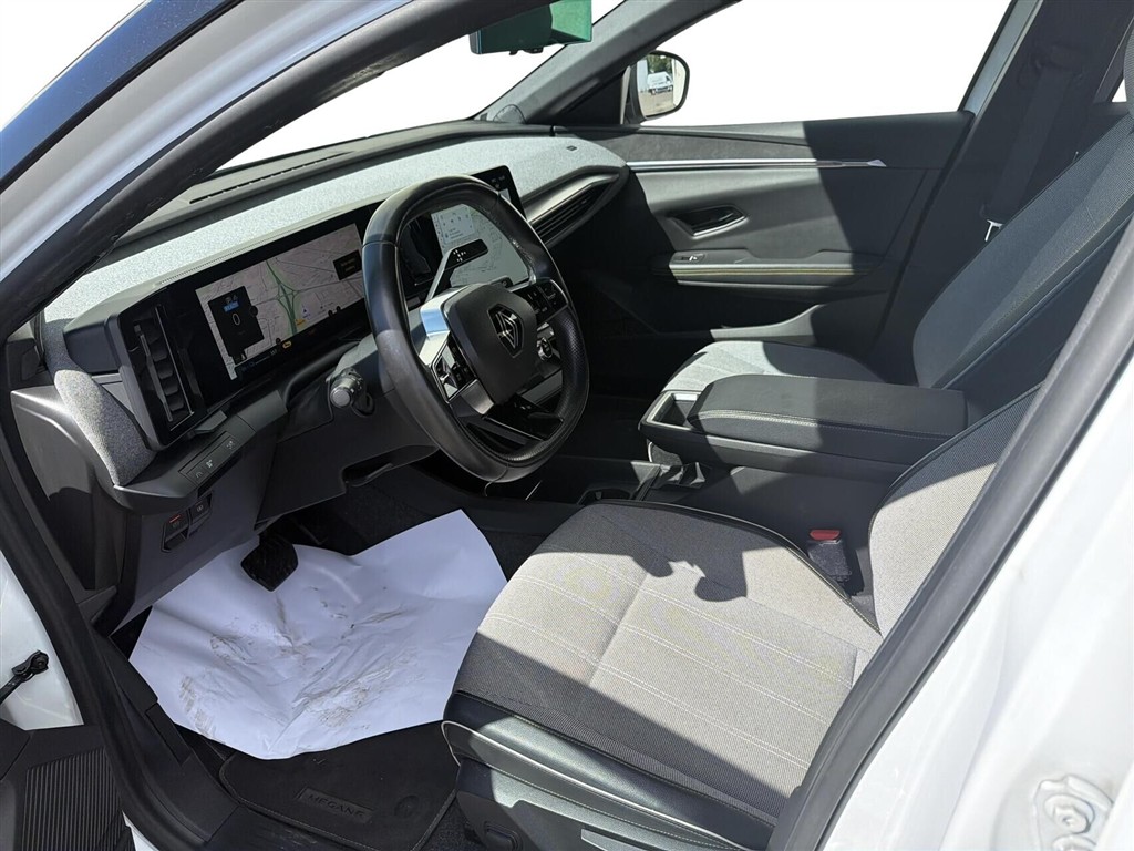 Renault Mégane E-TECH Techno 220HK 5d Aut. - Image 4