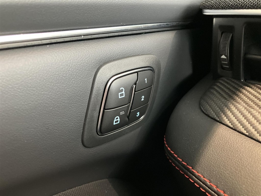 Ford Mustang Mach-E EL UR Premium 276HK 5d Aut. - Image 13