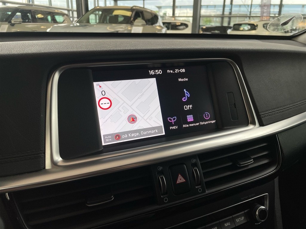 Kia Optima SW 2,0 GDI Plugin-hybrid 205HK Stc 6g Aut. - Image 10