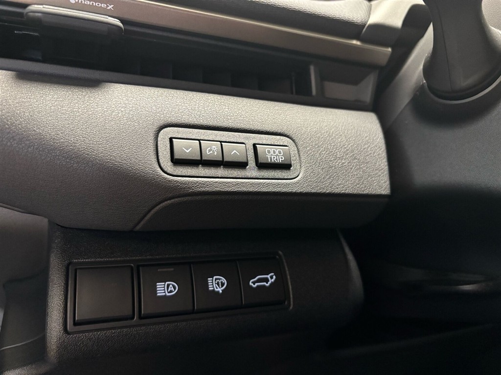 Toyota bZ4X EL Active Tech 224HK 5d Aut. - Image 10