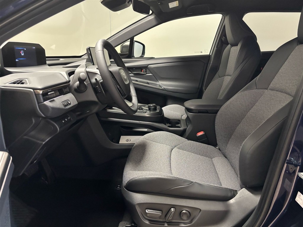 Toyota bZ4X EL Active Tech 224HK 5d Aut. - Image 5