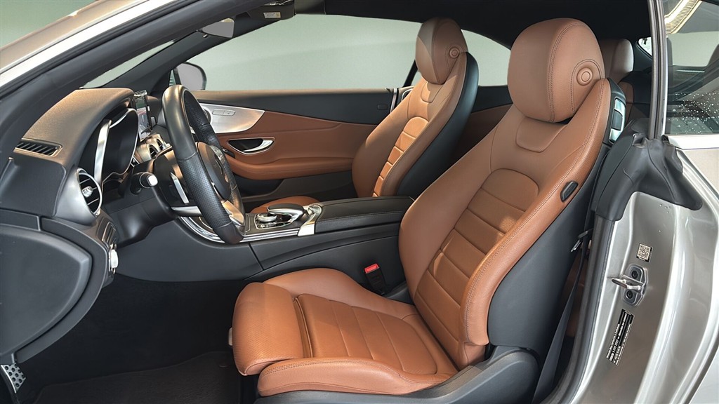 Mercedes C200 Cab - Image 9