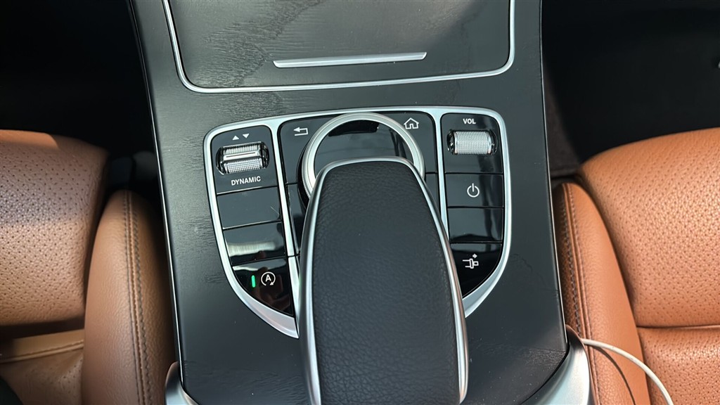 Mercedes C200 Cab - Image 16
