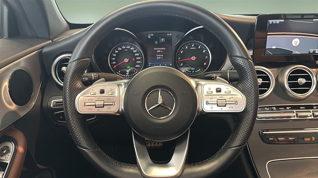 Mercedes C200 Cab - Image 18