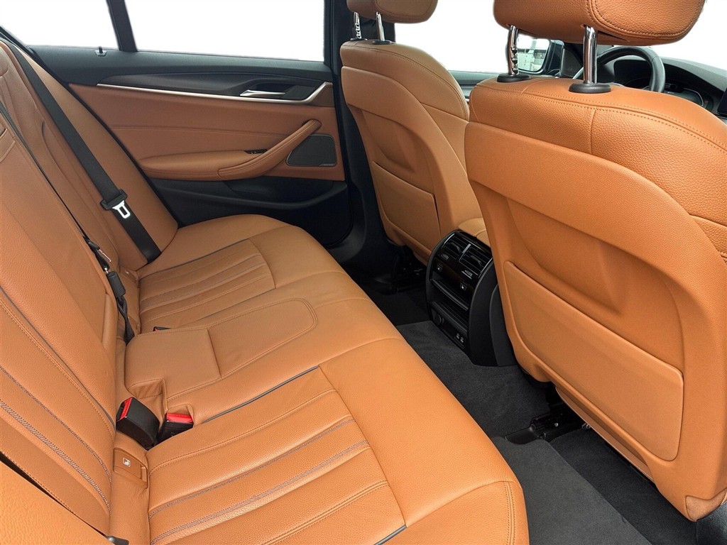 BMW 545e 3,0 Plugin-hybrid M-Sport Plus XDrive Steptronic 395HK 8g Aut. - Image 12