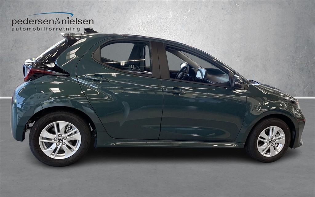 Mazda 2 1,5 VVT-I Hybrid Prime-Line CVT 116HK 5d Trinl. Gear - Image 6