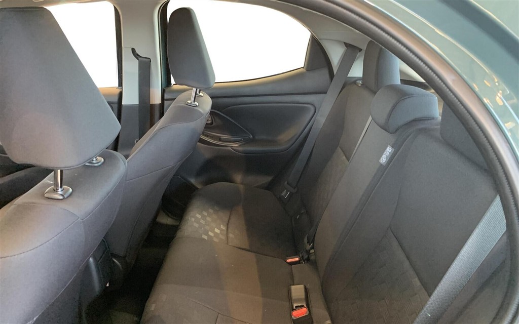 Mazda 2 1,5 VVT-I Hybrid Prime-Line CVT 116HK 5d Trinl. Gear - Image 10