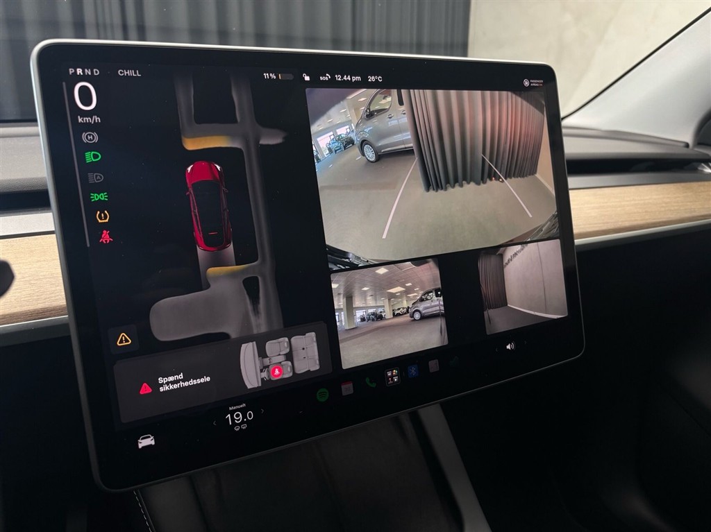 Tesla Model Y EL Long Range AWD 514HK 5d Aut. - Image 14