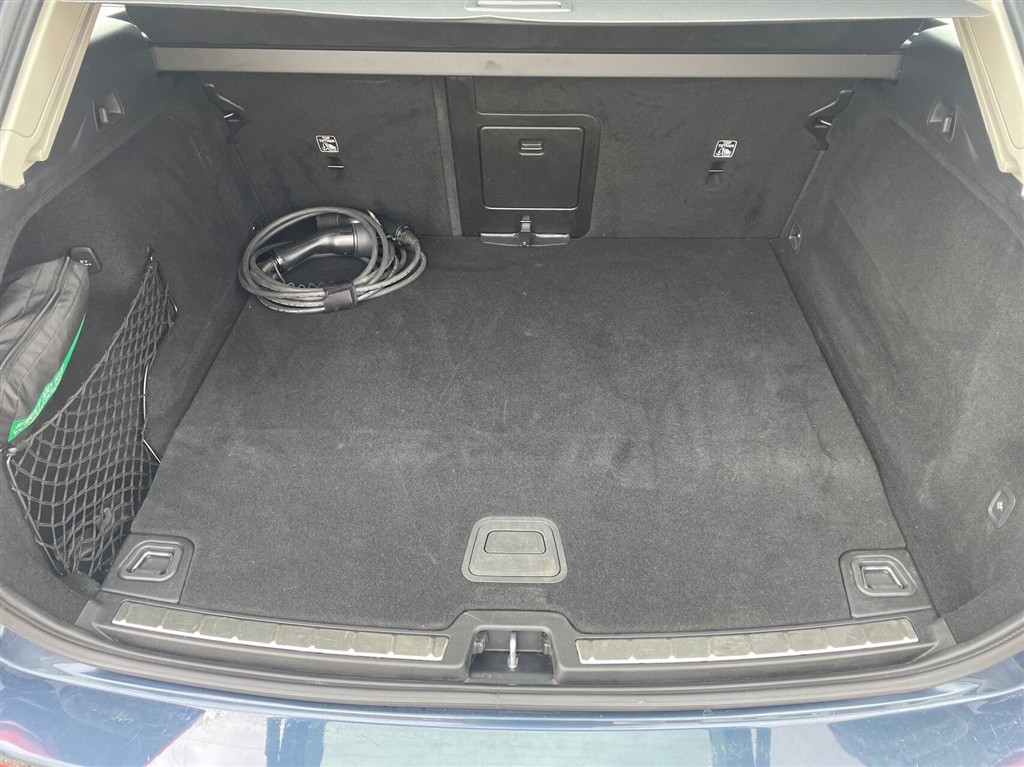 Volvo XC60 2,0 T6 Recharge Plugin-hybrid Ultimate AWD 350HK 5d 8g Aut. - Image 15