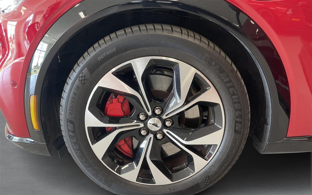 Ford Mustang Mach-E EL UR Premium AWD 351HK 5d Aut. - Image 16