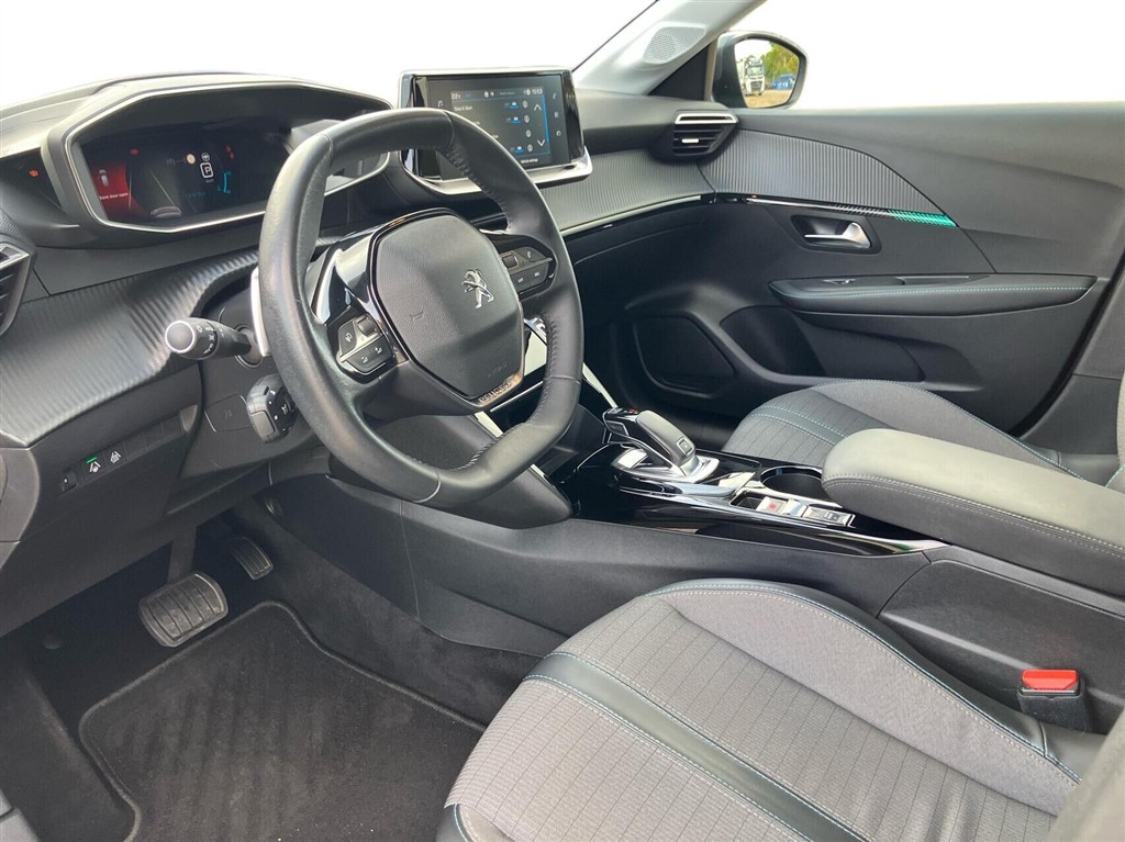 Peugeot 208 1,2 PureTech Selection Tech EAT8 100HK 5d 8g Aut. - Image 3