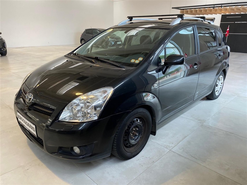 Toyota Corolla Verso 2,2 D-4D DPF 136HK Van - Image 4