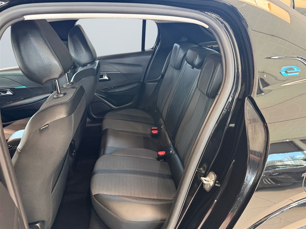 Peugeot e-208 EL Allure 136HK 5d Aut. - Image 14