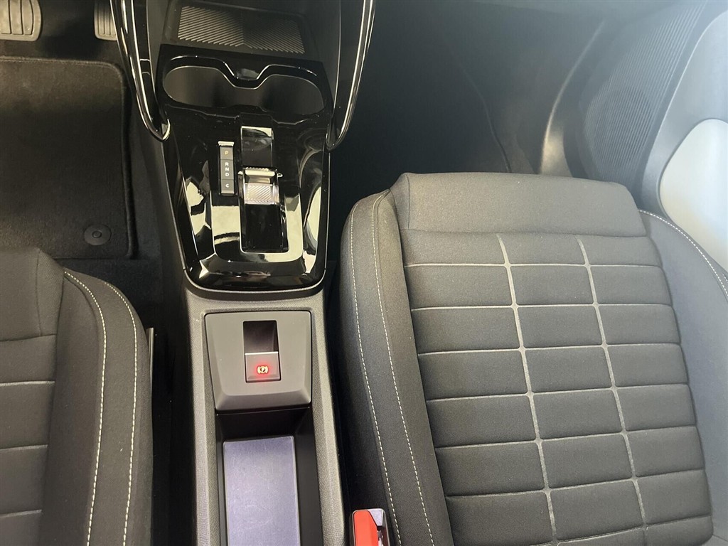 Citroën e-C3 Aircross EL Plus Limited 113HK 5d Aut. - Image 12