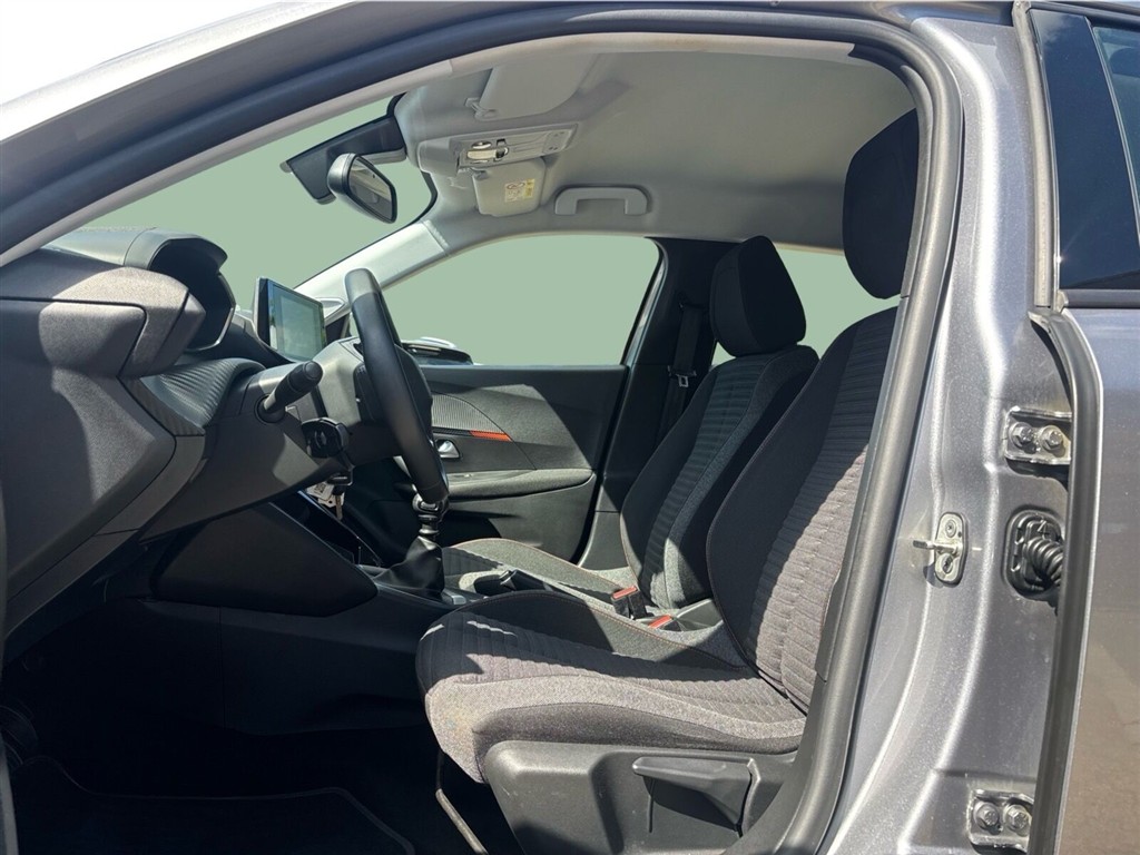 Peugeot 2008 1,2 PureTech Active Pack 130HK 5d - Image 11