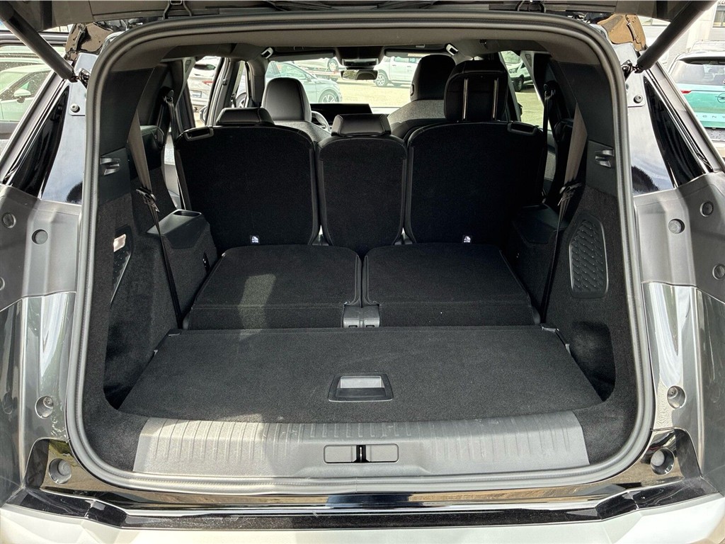 Peugeot e-5008 EL GT Pack 210HK 5d Aut. - Image 18