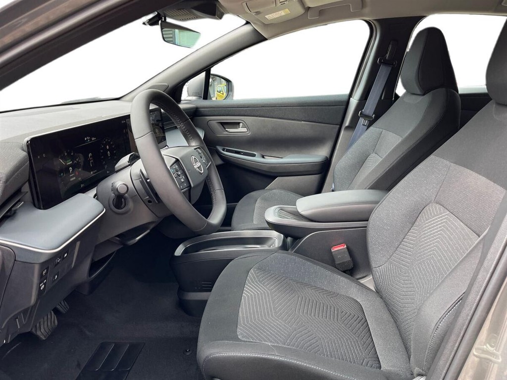 Nissan Leaf 52 kWh Engage+ 177HK 5d Aut. - Image 10