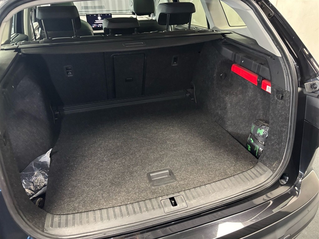 Skoda Enyaq 80 iV Selection Suite 204HK 5d Aut. - Image 6