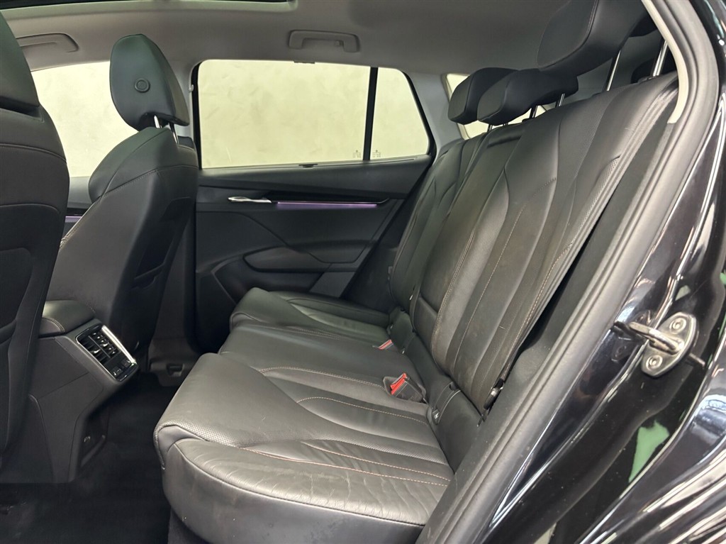Skoda Enyaq 80 iV Selection Suite 204HK 5d Aut. - Image 9