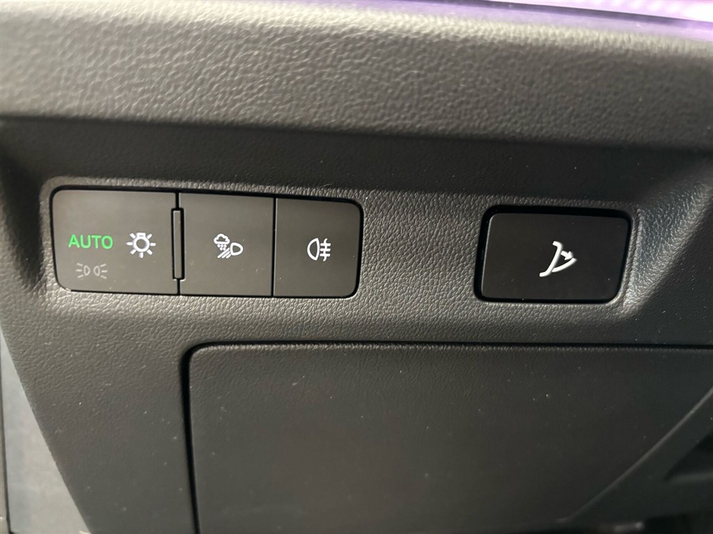 Skoda Enyaq 80 iV Selection Suite 204HK 5d Aut. - Image 27