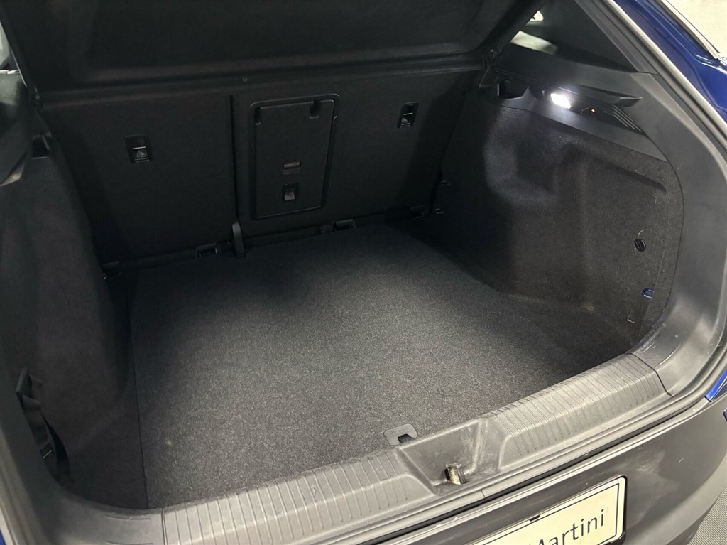 VW ID.4 EL Pro Performance 204HK 5d Aut. - Image 6