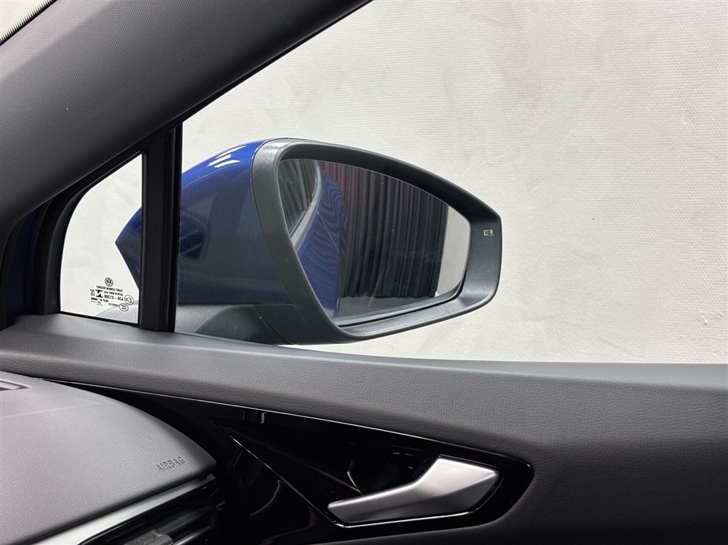 VW ID.4 EL Pro Performance 204HK 5d Aut. - Image 25