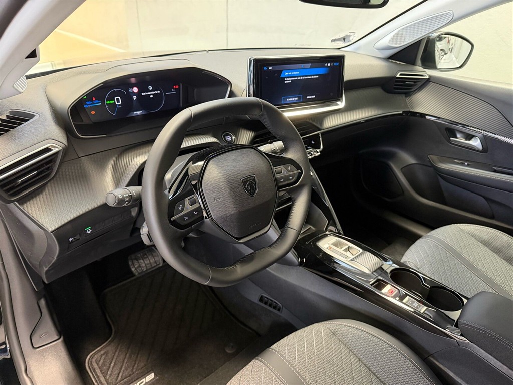 Peugeot e-208 EL Prestige Tech Pack 156HK 5d Aut. - Image 6