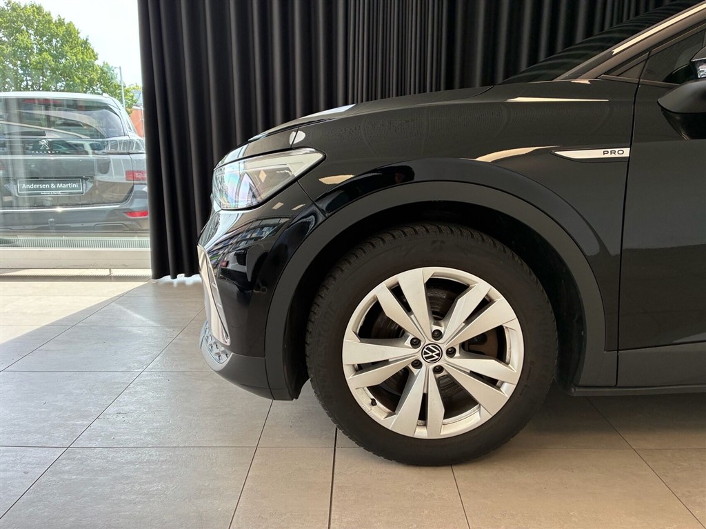 VW ID.4 EL Pro Performance 204HK 5d Aut. - Image 2