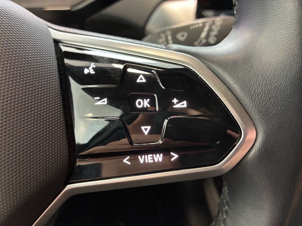 VW ID.4 EL Pro Performance 204HK 5d Aut. - Image 11
