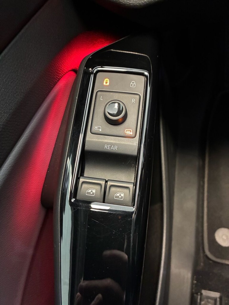 VW ID.4 EL Pro Performance 204HK 5d Aut. - Image 21