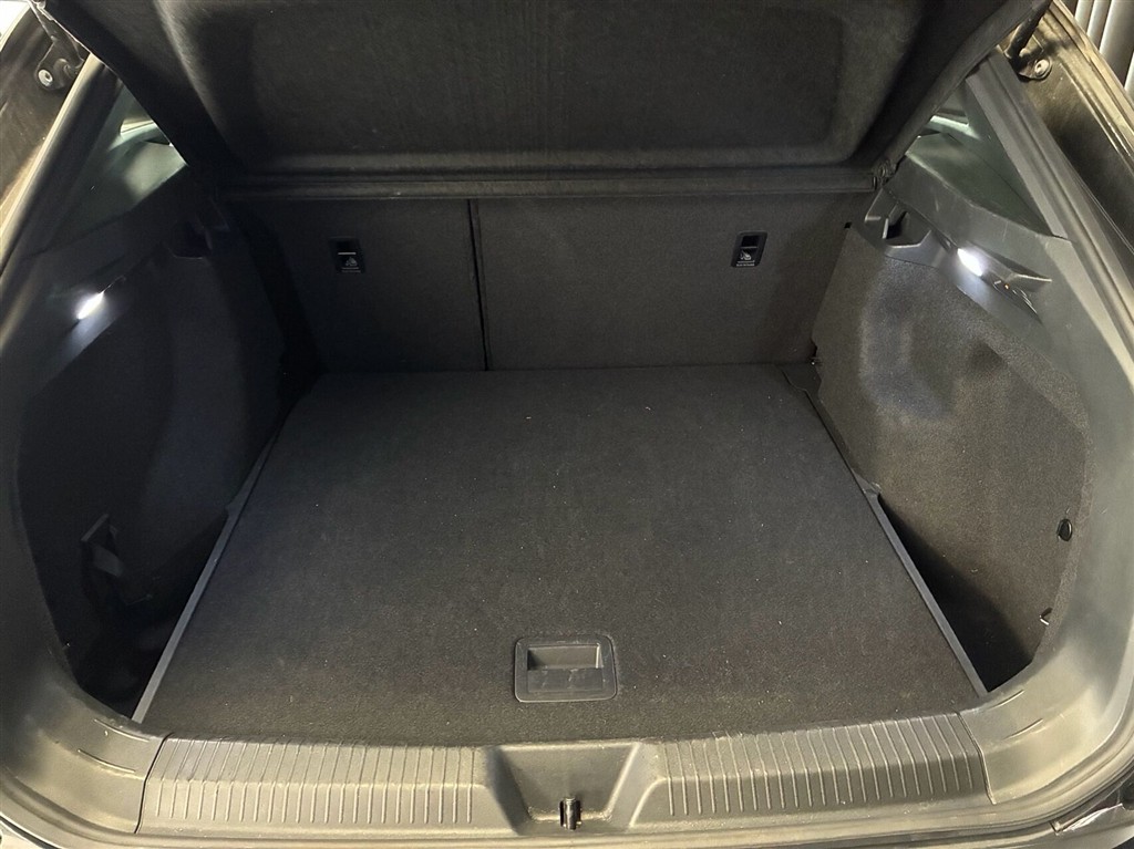 VW ID.4 EL Pro Performance 204HK 5d Aut. - Image 25