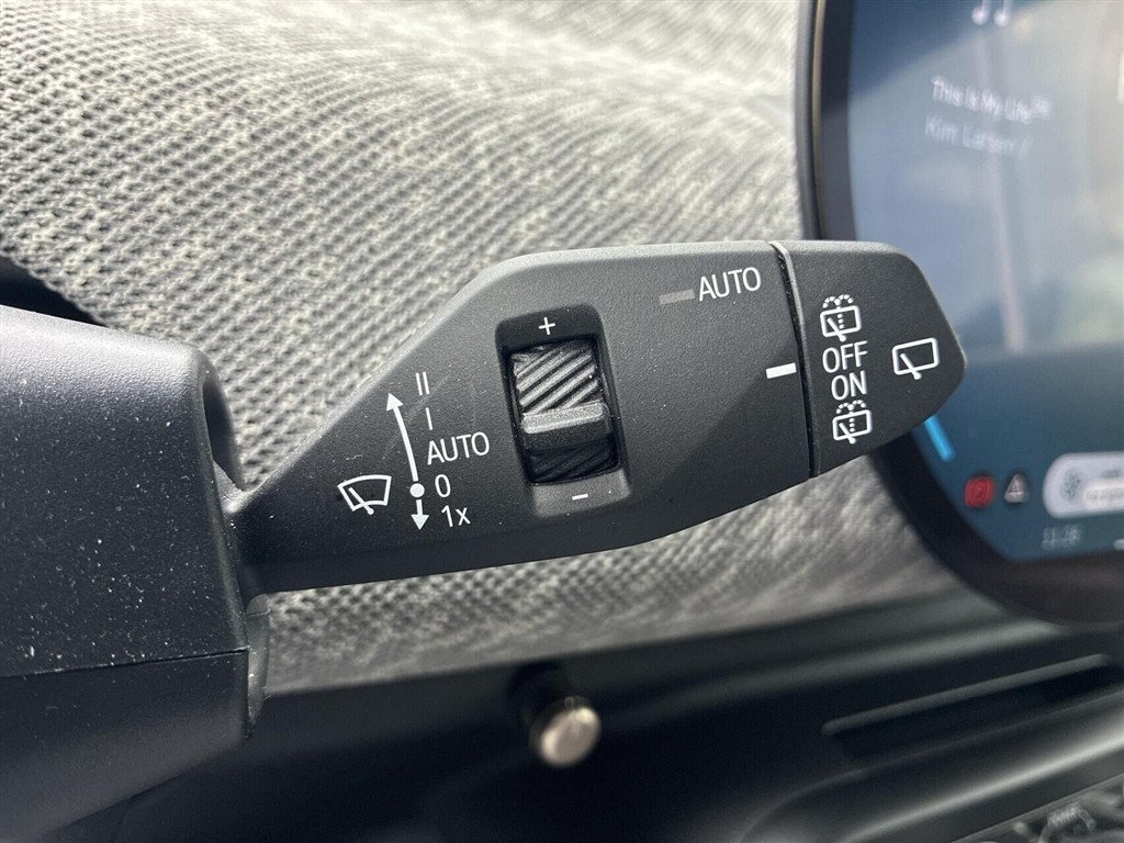 Mini Cooper SE EL Favoured Trim Option Level XL 218HK 3d Aut. - Image 13