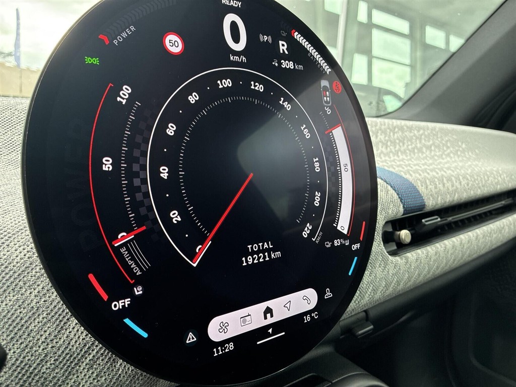 Mini Cooper SE EL Favoured Trim Option Level XL 218HK 3d Aut. - Image 24