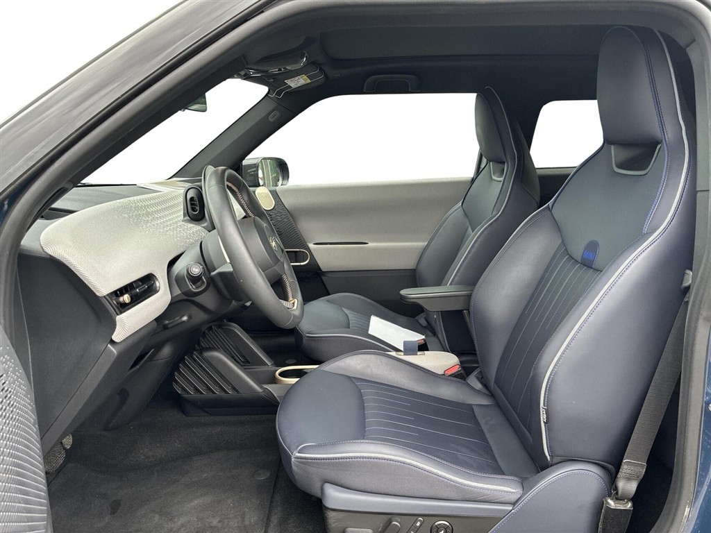 Mini Cooper SE EL Favoured Trim Option Level XL 218HK 3d Aut. - Image 4