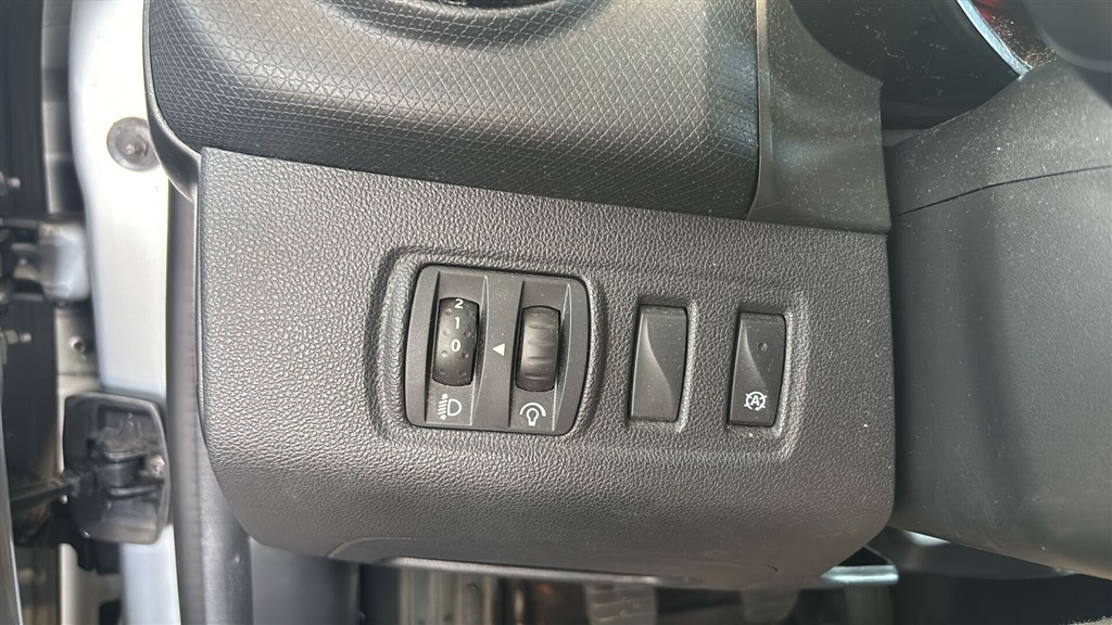 Renault Clio 0,9 Energy TCe Zen 90HK 5d - Image 7