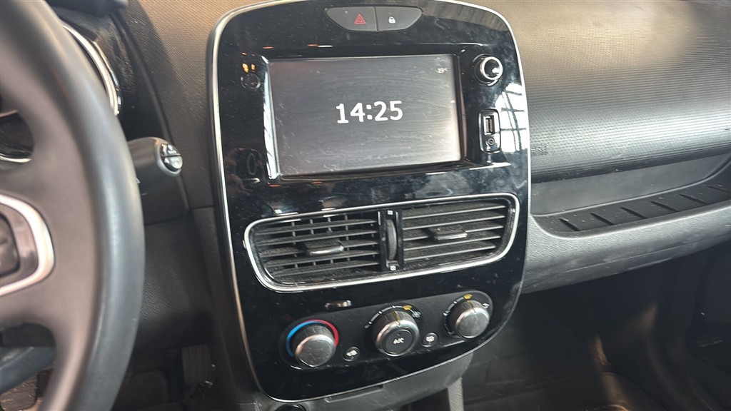 Renault Clio 0,9 Energy TCe Zen 90HK 5d - Image 11