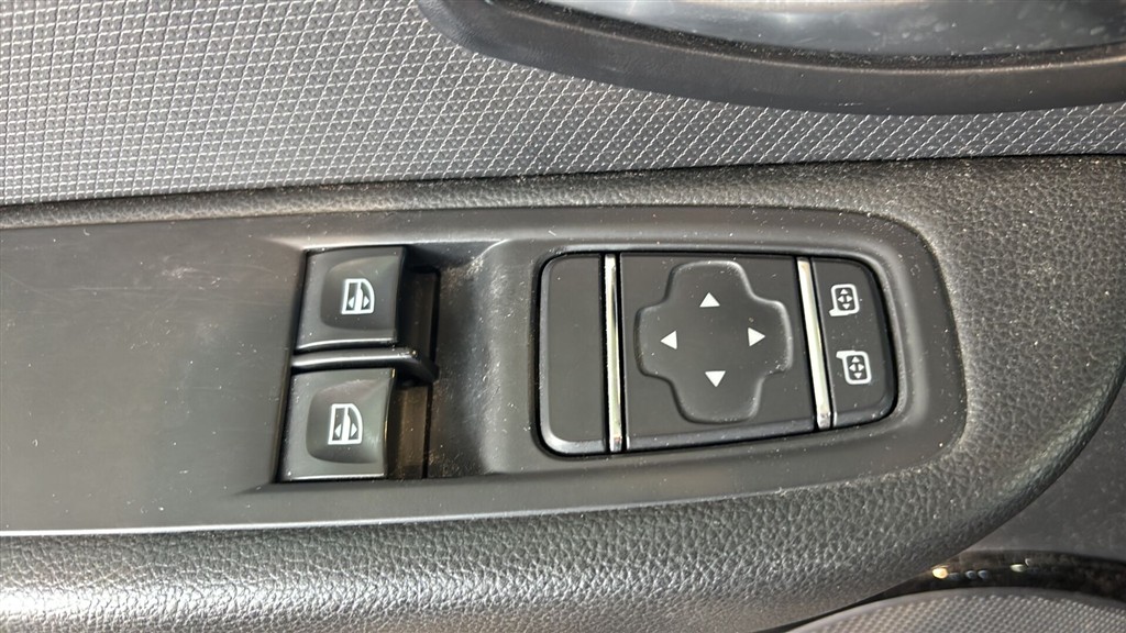 Renault Clio 0,9 Energy TCe Zen 90HK 5d - Image 12