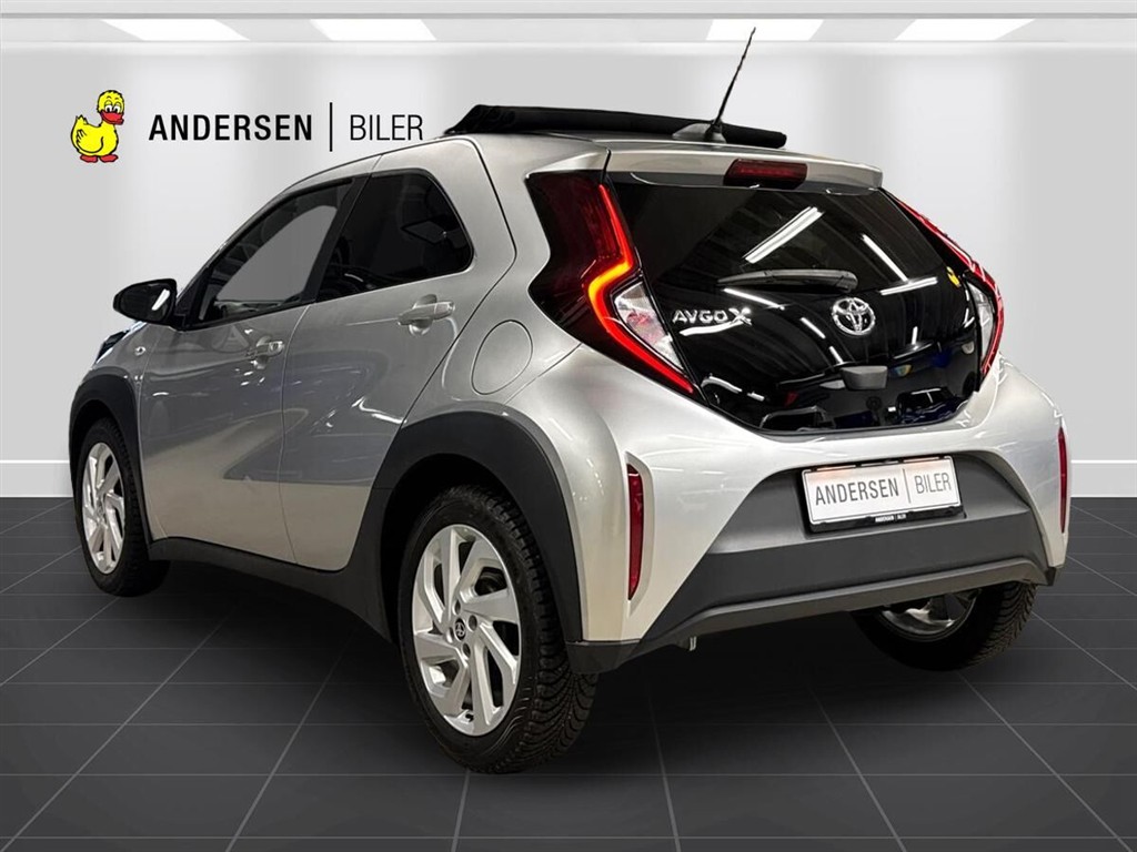 Toyota Aygo X 1,0 VVT-I Air Active 72HK 5d - Image 7